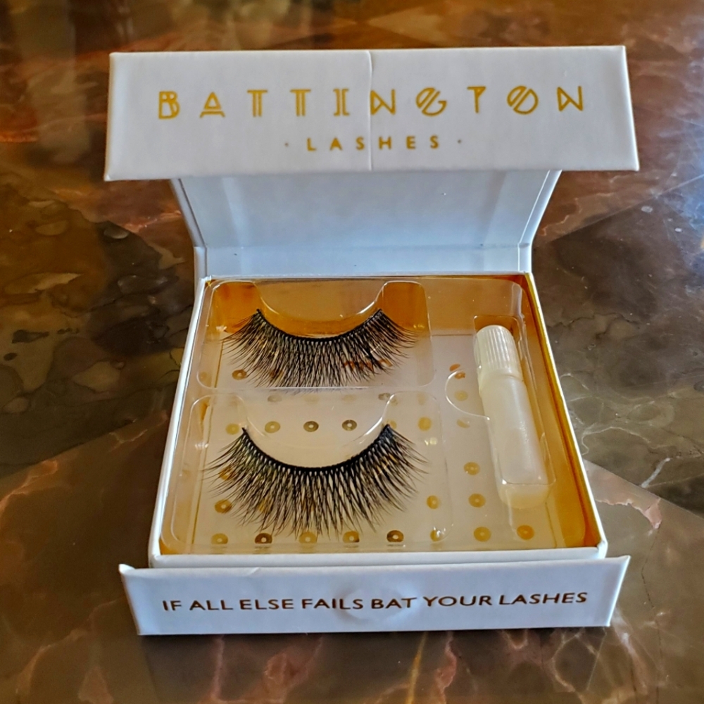 Battington | Harlow | 3D Silk Lashes | Mini Lash Glue